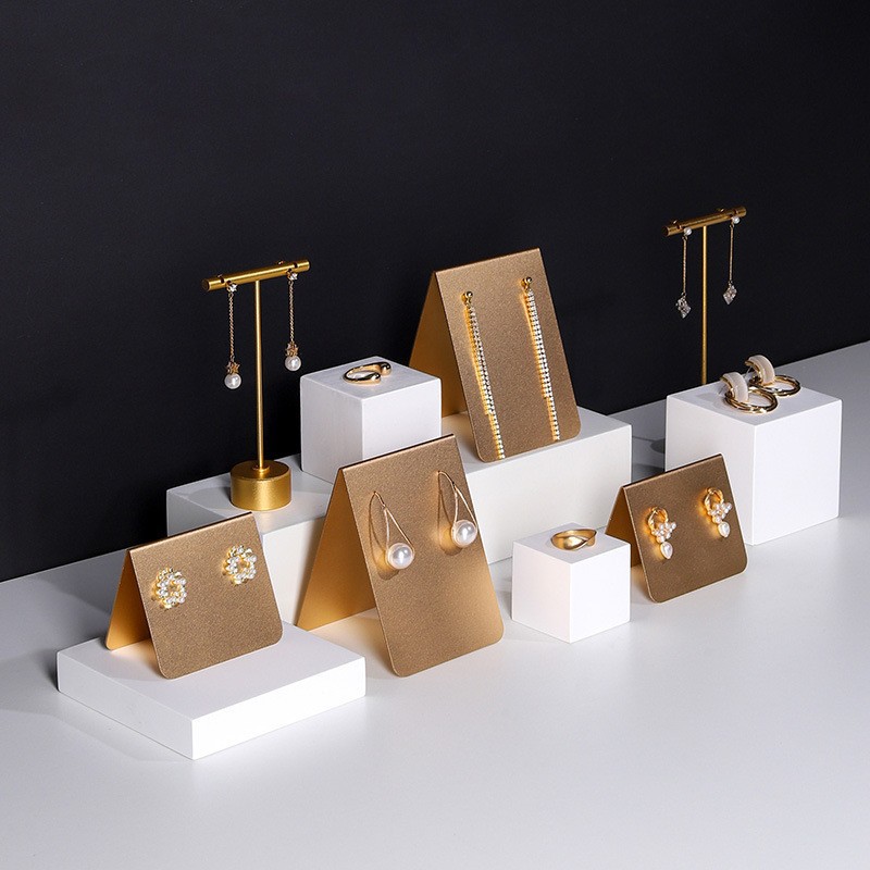 Body Jewelry Holder - Espositore per orecchini pendenti con perno