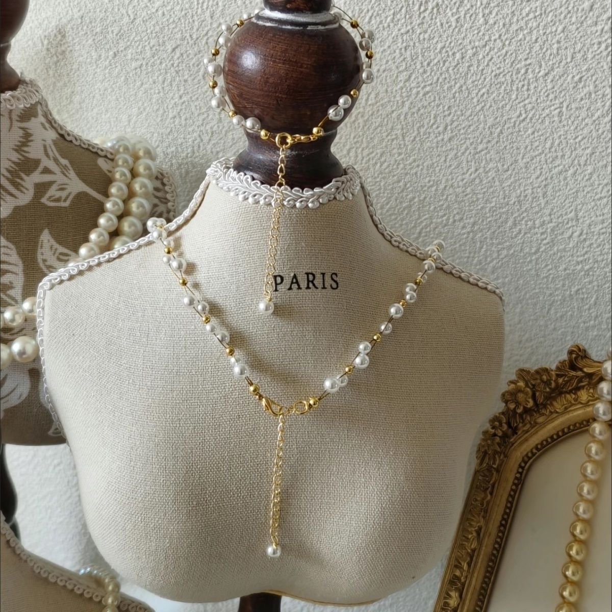 Collana catena busto portagioi - Body Jewelry Holder recensione e prezzo