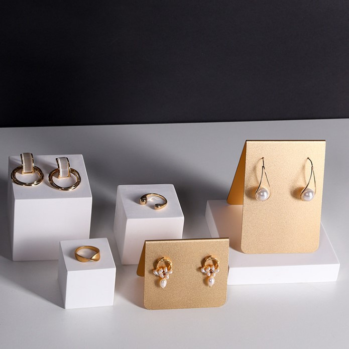 Espositore per orecchini pende - Body Jewelry Holder recensione e prezzo
