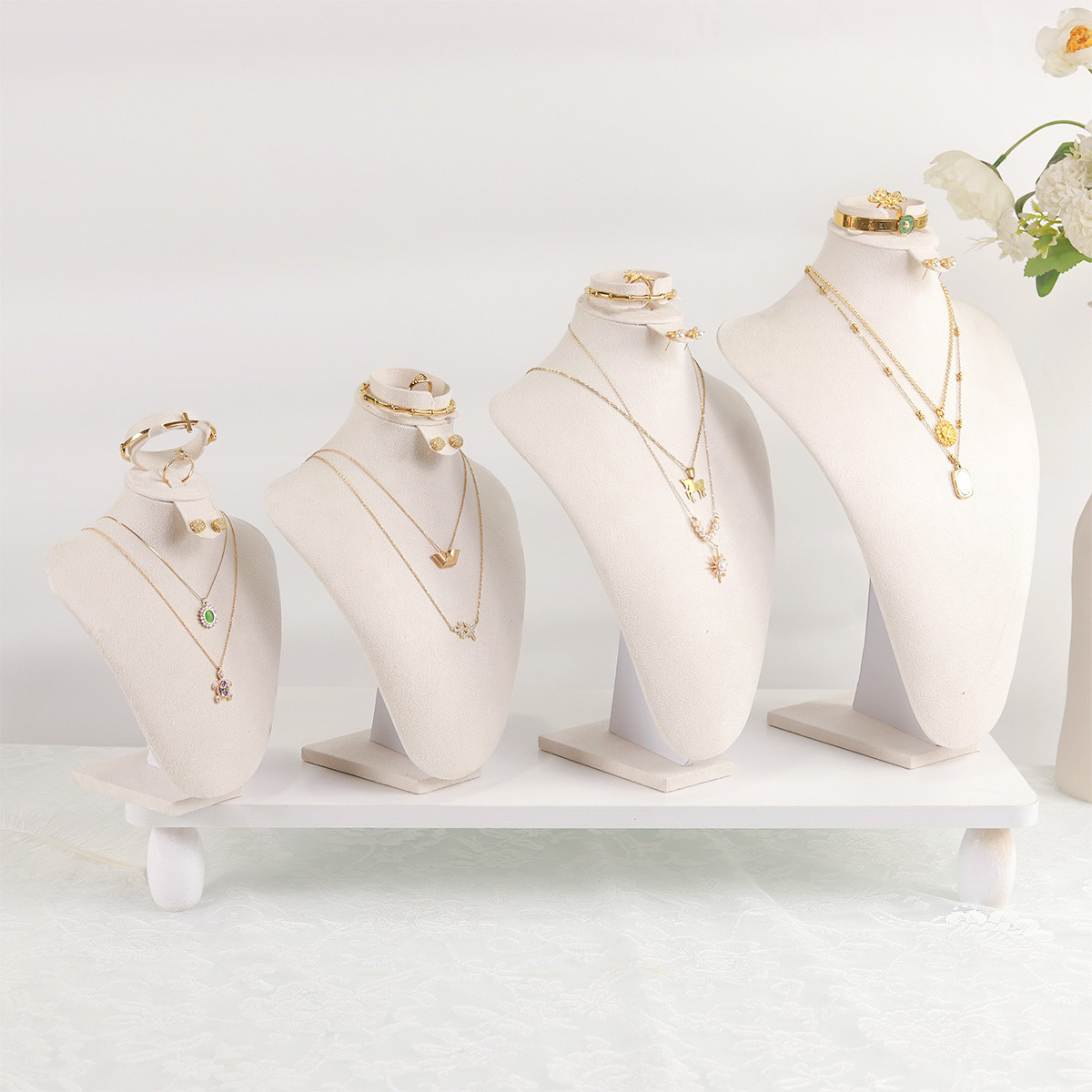 Busto per esposizione di gioie - Body Jewelry Display Case recensione e prezzo